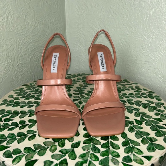 Steve Madden nude “grade” heels size 7.5, brand new in box - Picture 3 of 6